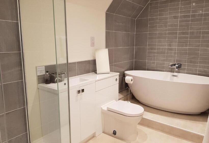 Quarto Estandar, Black Bull