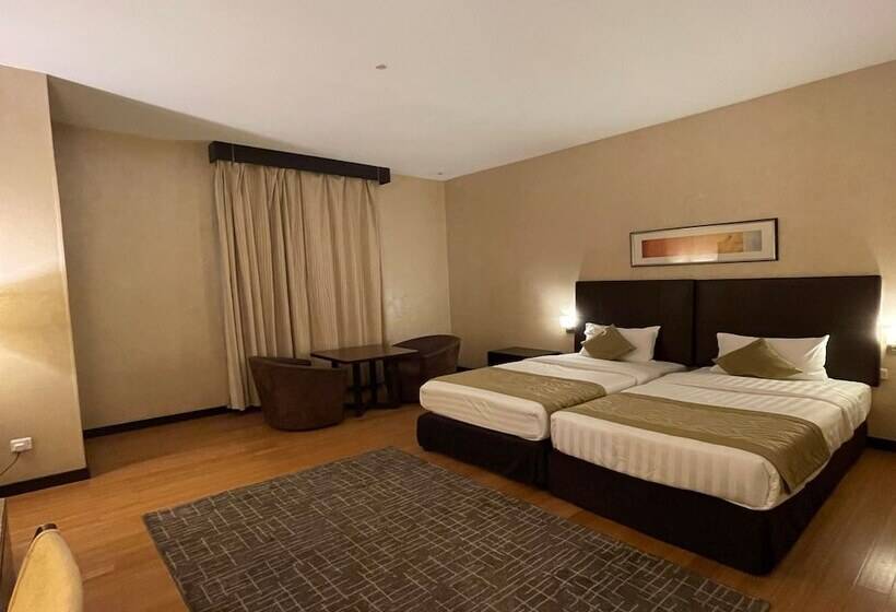 Студия Стандарт, Tulip Creek Hotel Apartments