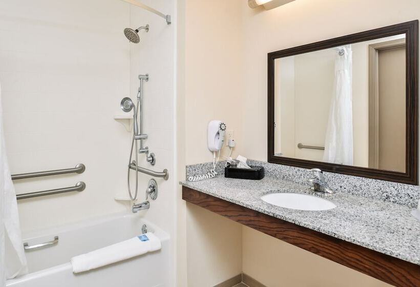 장애인을 위한 스위트, Holiday Inn Express Hotel & Suites York, An Ihg