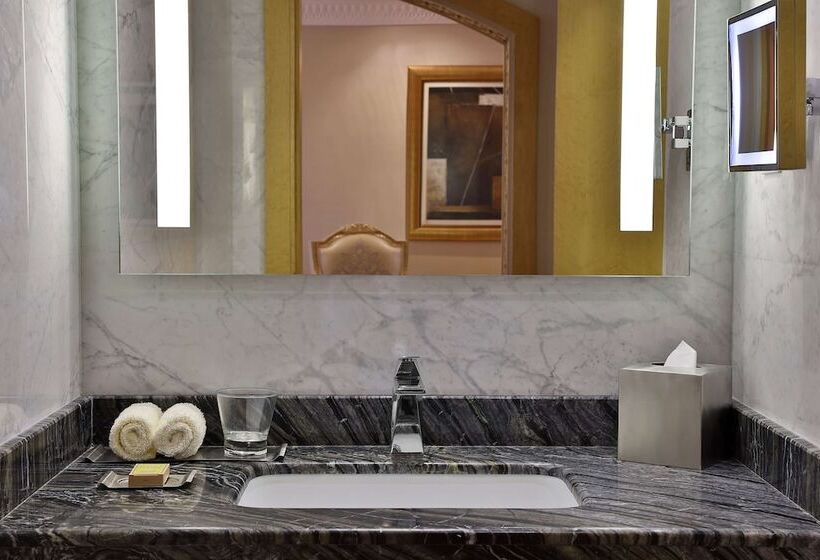 Королевский Люкс, Doubletree By Hilton Resort & Spa Marjan Island