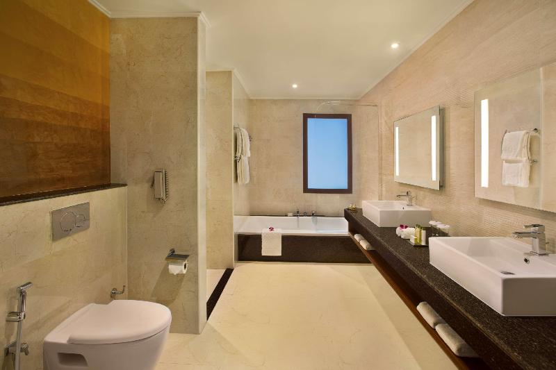 Люкс Вид на Море, Doubletree By Hilton Resort & Spa Marjan Island