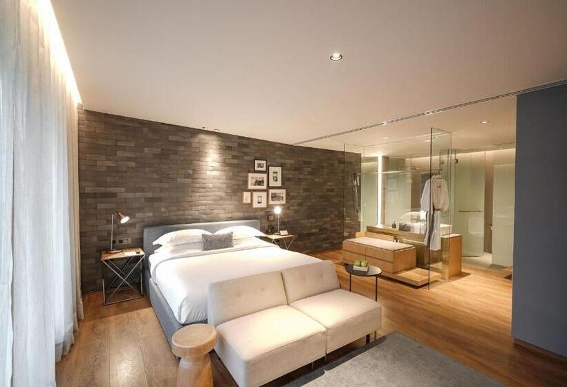 اتاق لوکس با تخت بزرگ, Ad Lib Hotel Bangkok