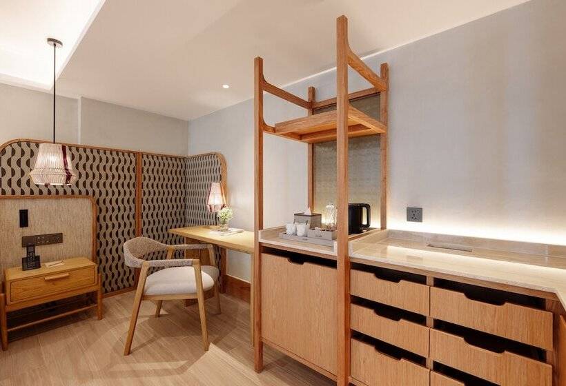 اتاق لوکس با تخت بزرگ, Ad Lib Hotel Bangkok