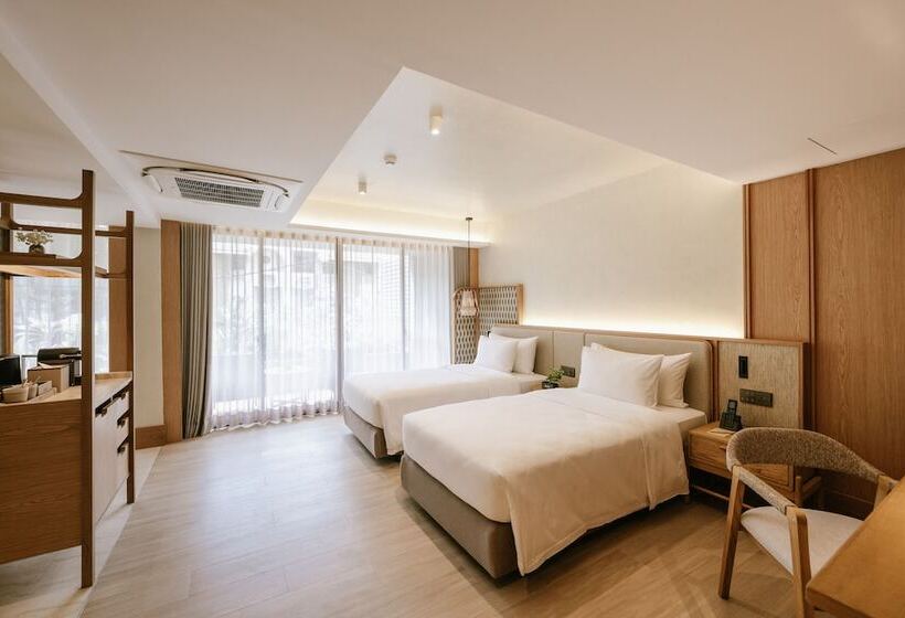 Premium room with terrace, Ad Lib Hotel Bangkok