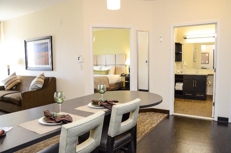 Люкс Адаптированный для Инвалидов, Candlewood Suites Greeley, An Ihg