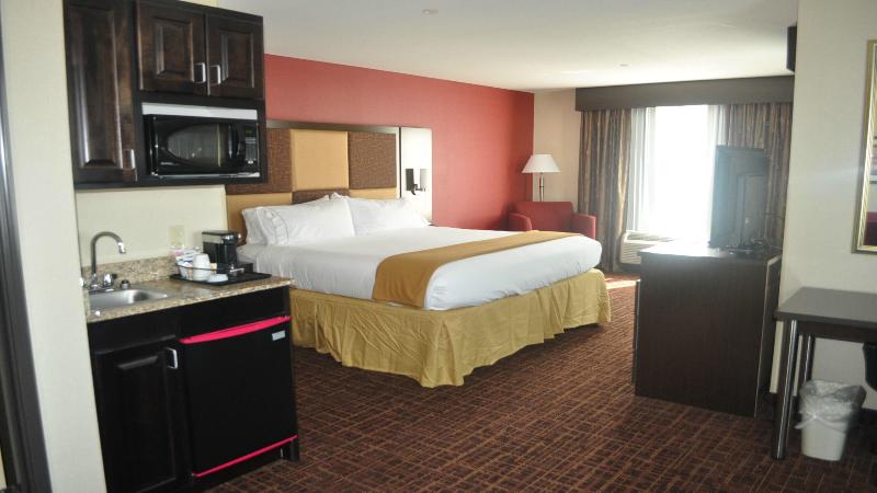 Люкс Кровать Кинг, Holiday Inn Express Greensburg, An Ihg