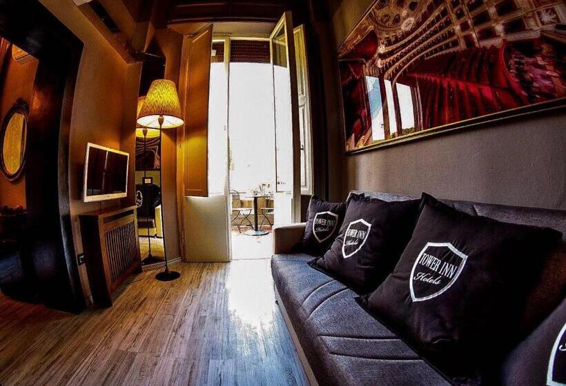 سوییت لوکس, Villa Tower Inn