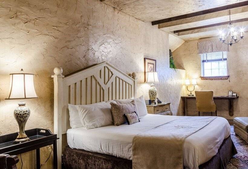 اتاق کلاب, The Inn At Leola Village, A Historic Hotel Of America