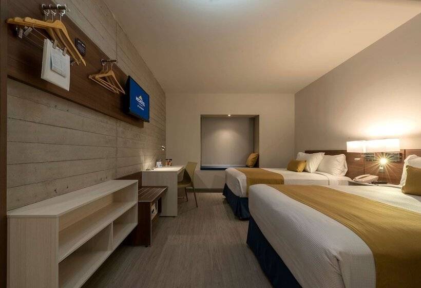 스탠다드 룸 더블 침대 2개, Microtel Inn & Suites By Wyndham Guadalajara Sur