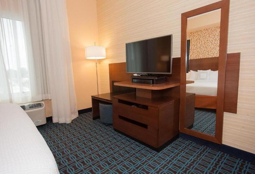 Люкс Кровать Кинг, Comfort Inn & Suites Akron South
