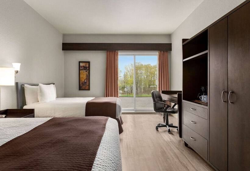 Номер Стандарт 2 Двуспальные Кровати, Days Inn By Wyndham Montmagny