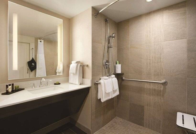 장애인을 위한 스위트, Embassy Suites Springfield