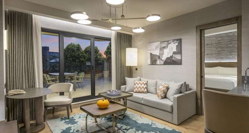 Апартаменты 1 Спальня, Hilton Shijiazhuang