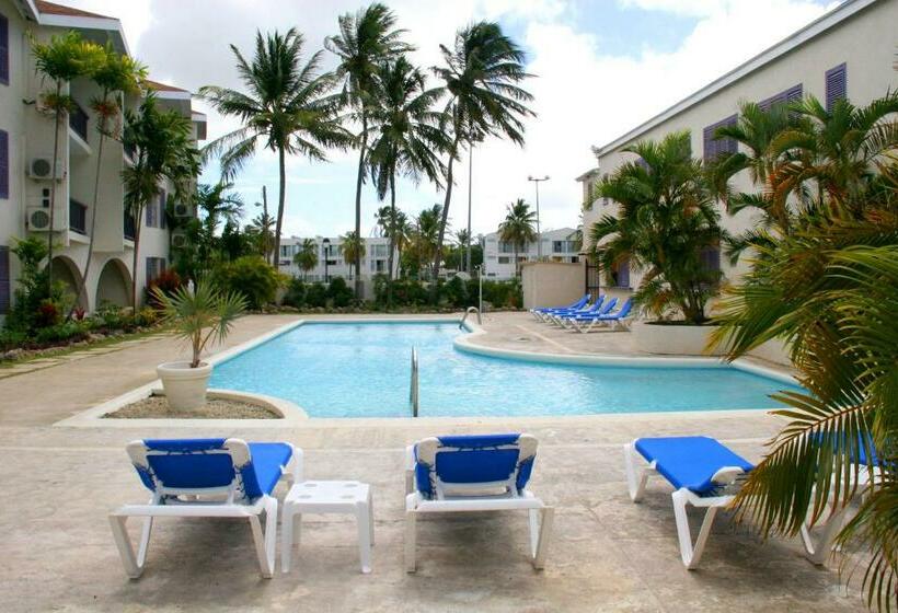 اتاق استاندارد با چشم‌انداز استخر, Infinity On The Beach