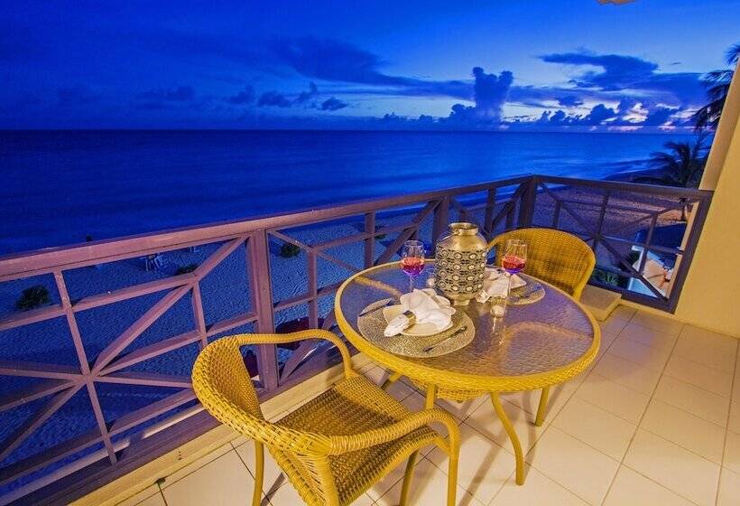اتاق سوپریور با چشم‌انداز دریا, Infinity On The Beach