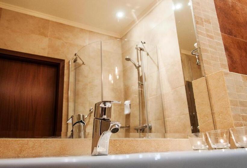 اتاق پرمیوم, Korona Spa & Wellness