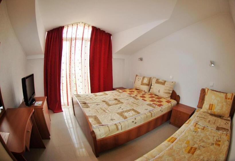 اتاق استاندارد سه نفره, Villa Milka