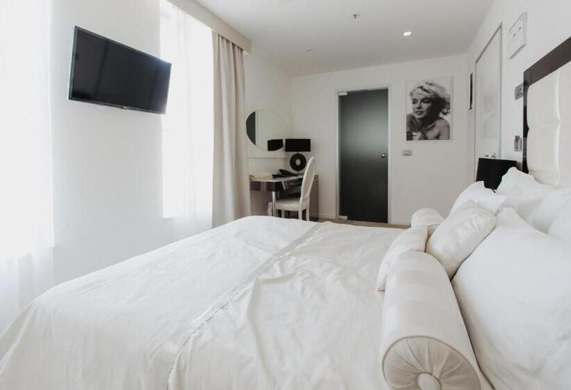 اتاق استاندارد, Luxury Hotel Amabilis