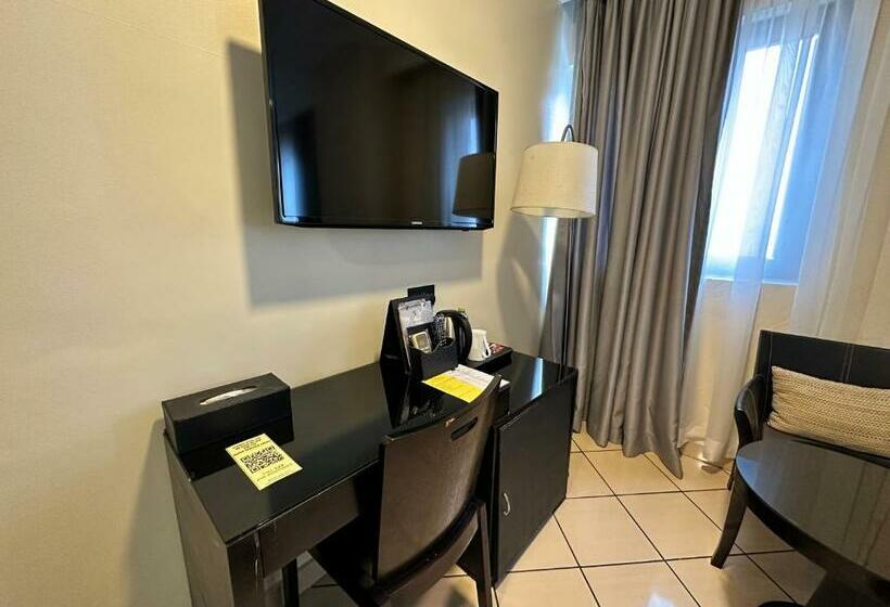 Номер Стандарт, Oak Plaza Hotels East Airport