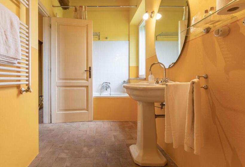 Номер Стандарт, La Casa Medioevale