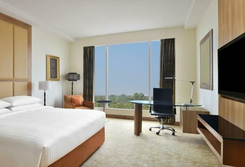 Номер Deluxe Кровать Кинг, Bengaluru Marriott Hotel Whitefield