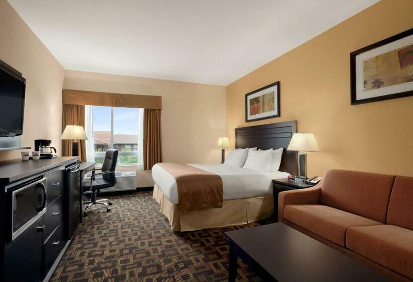 Стандартный Номер Кровать Кинг, Days Inn & Suites By Wyndham Winnipeg Airport Manitoba