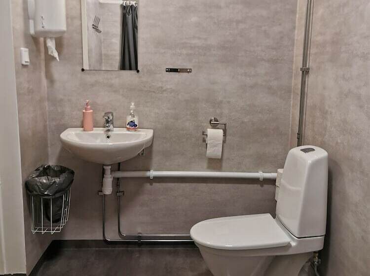 Quarto Estandar Individual Banheiro Compartilhado, Saxvikens Vandrarhem