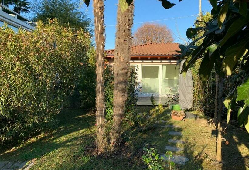 اتاق استاندارد با چشم‌انداز باغ, Casabella Lago Maggiore