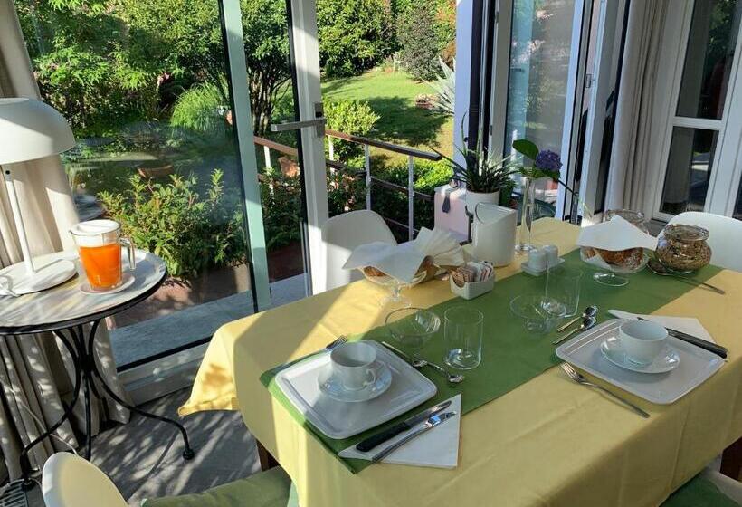 استودیوی استاندارد, Casabella Lago Maggiore