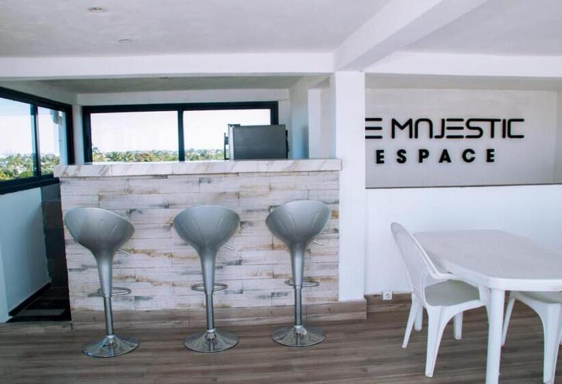 سوییت لوکس, Le Majestic Toamasina