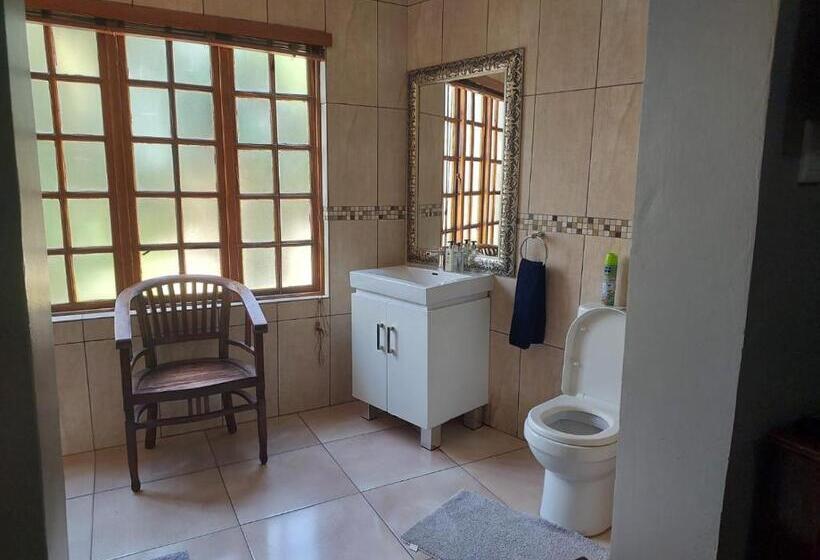 חדר סטנדרט, Garrett B&b
