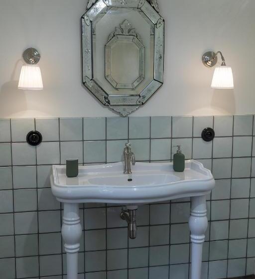 غرفة سوبيريور, Hôtel De Colbert