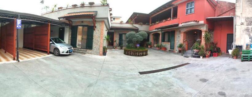 Четырехместный Номер Стандарт, Midway House Italy