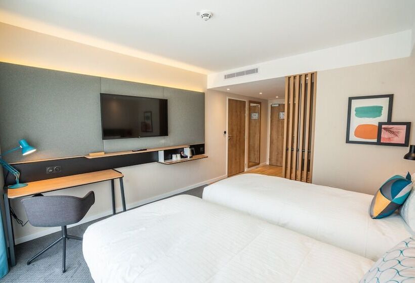 Номер Стандарт, Holiday Inn   Bordeaux Merignac, An Ihg