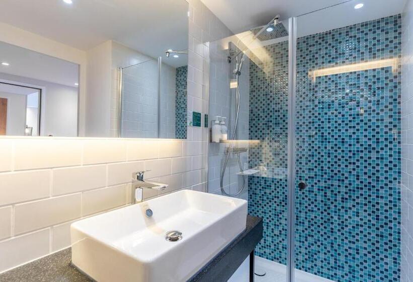 家庭间, Holiday Inn   Bordeaux Merignac, An Ihg