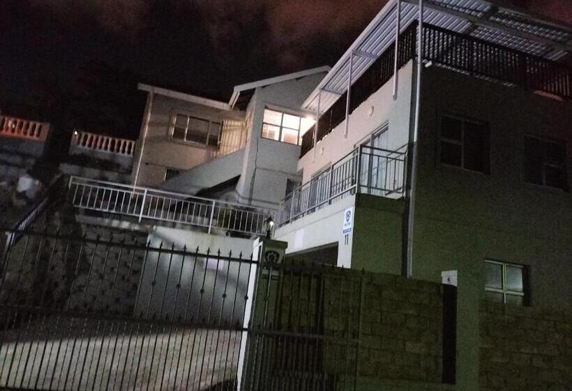 اتاق استاندارد, Busis Guesthouse