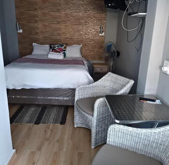 اتاق استاندارد, Busis Guesthouse