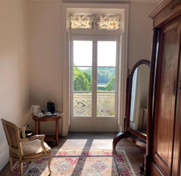 Suite com Varanda, Château Le Fresne