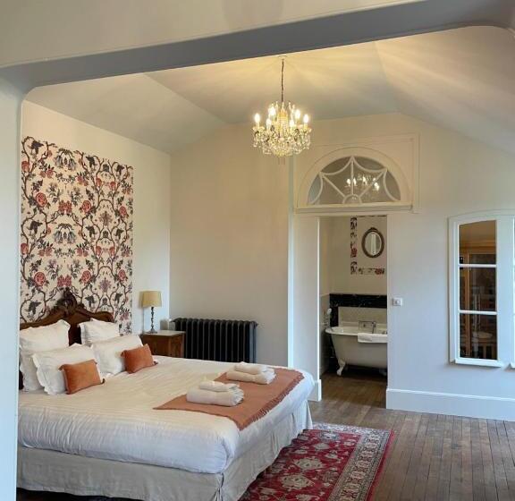 Suite com Varanda, Château Le Fresne