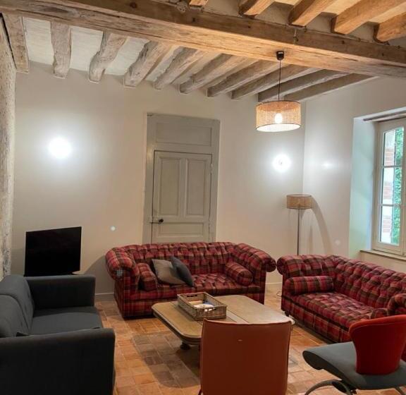 3间卧室的房子, Château Le Fresne