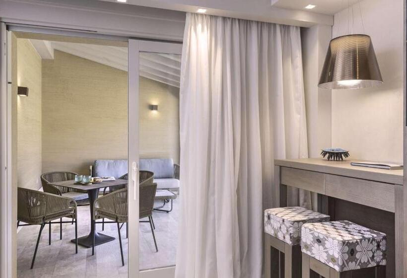 Номер Deluxe Кровать Кинг с Видом, 7pines Resort Sardinia   A Destination By Hyatt