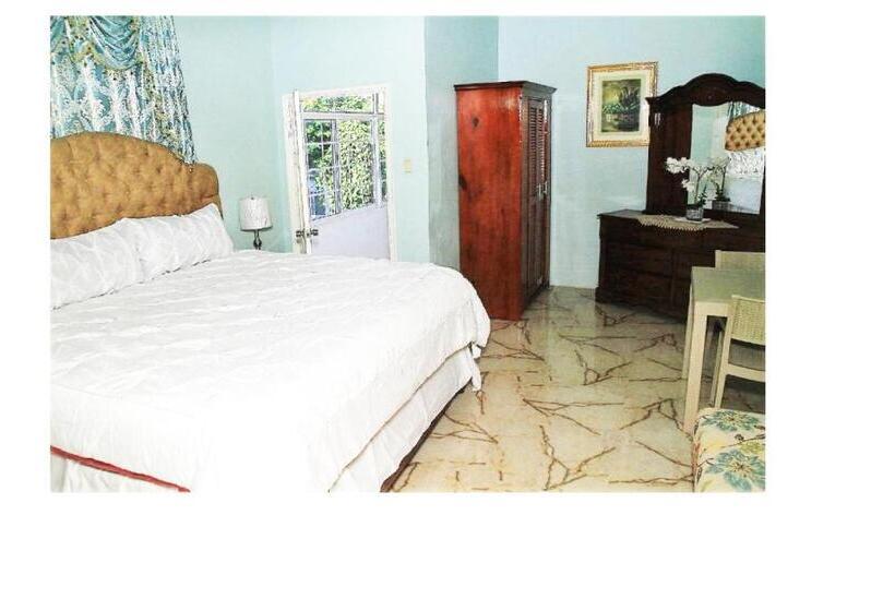 اتاق عادی, Dela De Rose Guest House Negril Jamaica