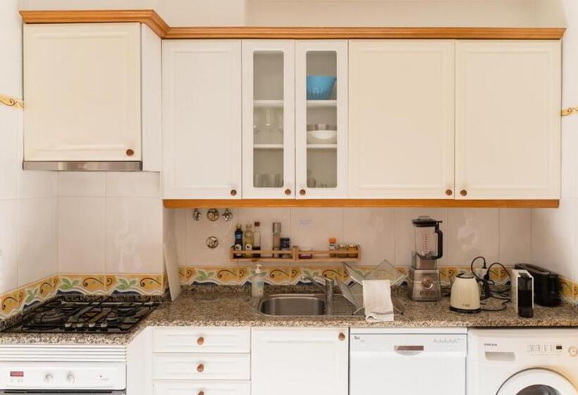 آپارتمان لوکس 1 خوابه, Your New Home In Lisbon   Ac And Fast Wi Fi