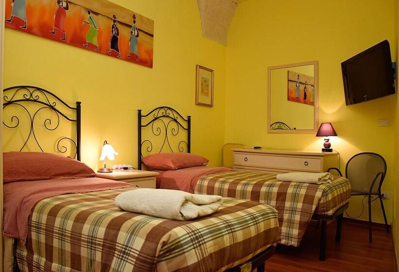 اتاق استاندارد سه نفره, B&b La Corte Lecce