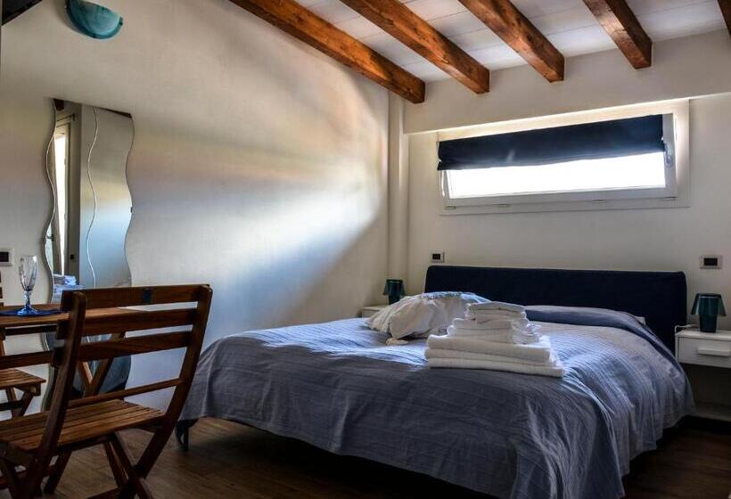 اتاق استاندارد سه نفره, B&b Residenza Marina