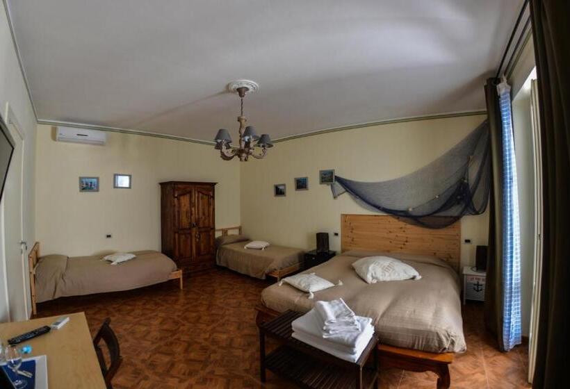 اتاق استاندارد چهار تخته, B&b Residenza Marina