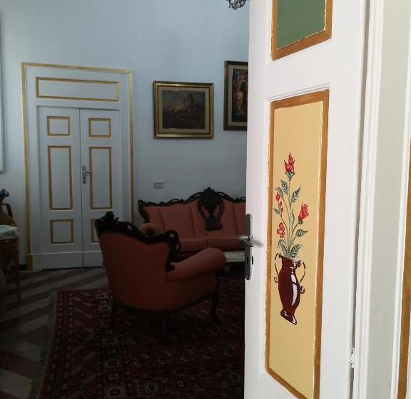 Quarto Triplo Estandar, B&b Palazzo Antonelli