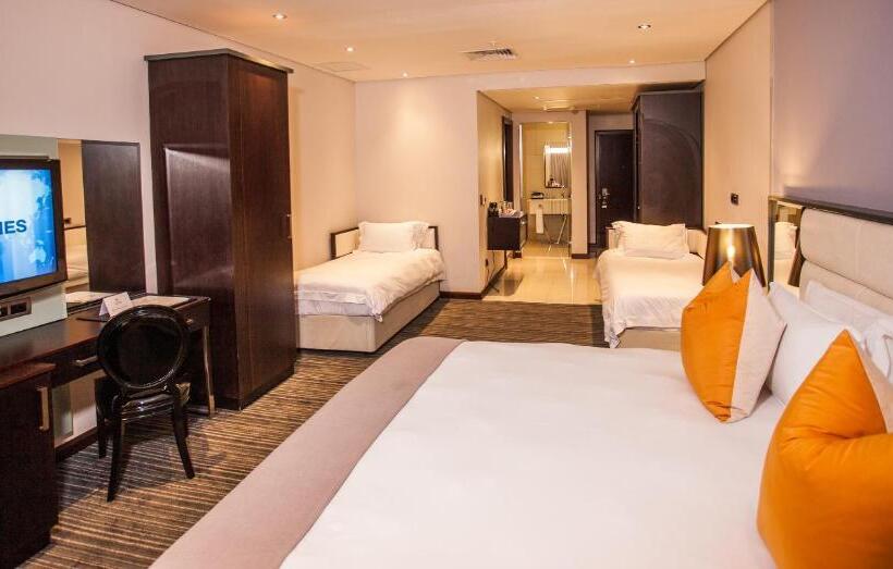 اتاق خانوادگی, Coastlands Umhlanga Hotel And Convention Centre