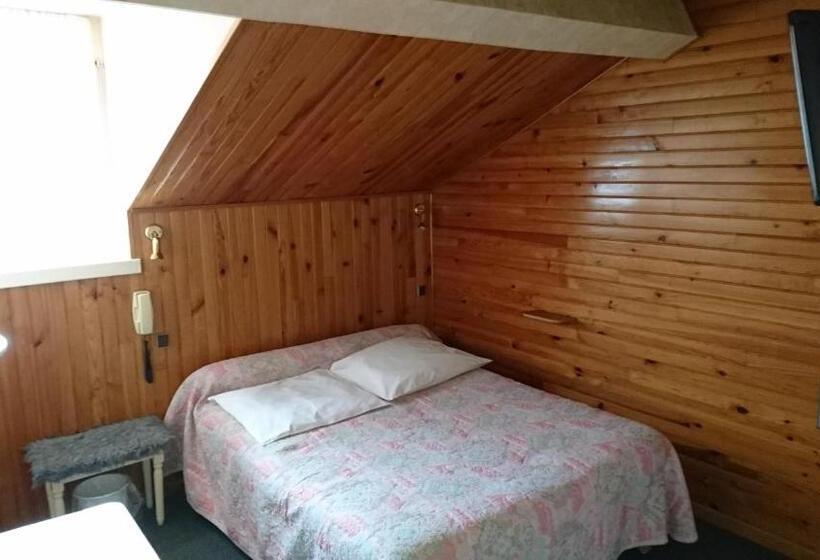 Номер Стандарт, Chalet Saint Louis