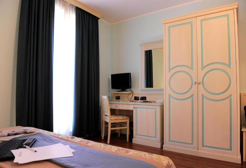 اتاق استاندارد, Plazza